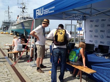 Busy all day – Open Ship Day in Tallinn (Image: FAU/Blandina Mangelkramer)